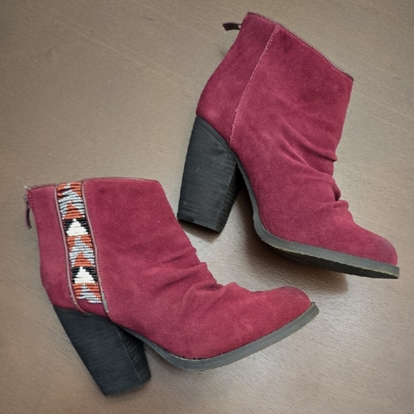 SBICCA Women's 7.5 Maroon Beaded Suede Ankle Boots Booties - Burgundy - Picture 1 of 5
